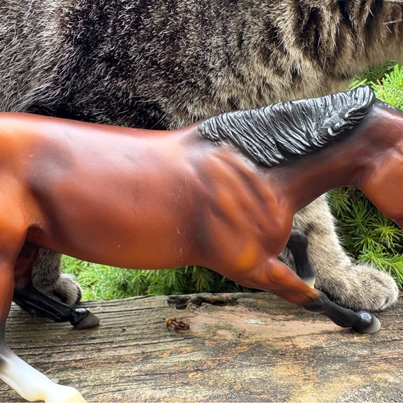 Breyer Cutting Horse and Calf - Picture 2 of 9